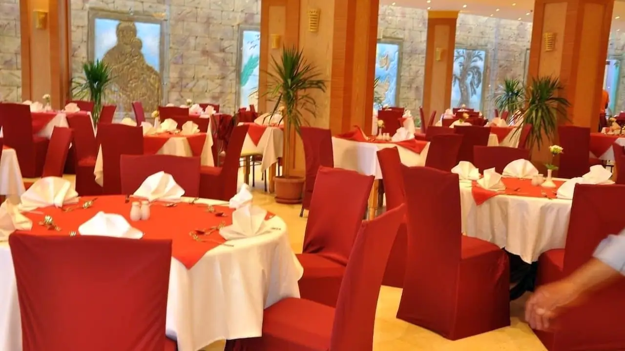 الفندق فلو سبكتروم ريزورت سهل حشيش - سهل حشيش